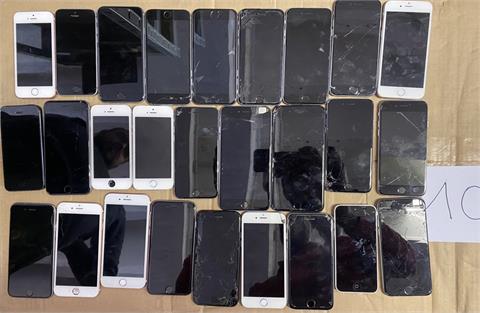 Posten iPhones als Ersatzteile 58 Stück
