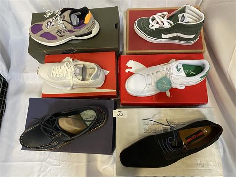 6 Paar Schuhe