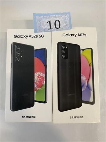 2 Samsung Smartphones
