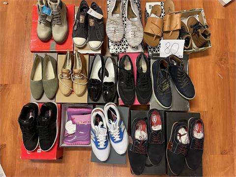 15 Paar Schuhe, unterschiedliche Modelle