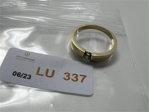 1 Ring mit Brilli (585/- 4,40 gr.)