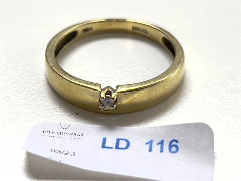1 Ring m. kl. Brill. (585/- 2,36 gr.)