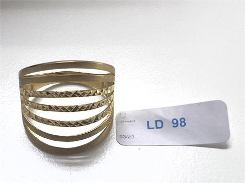 1 großer Ring (333/- 2,73 gr.)