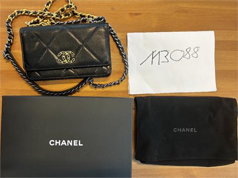 Chanel 19 wallet on chain