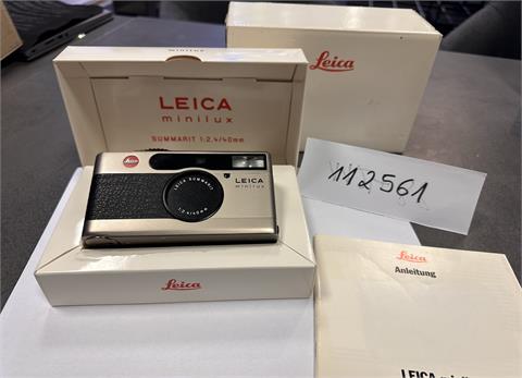 Leica Minilux (18006) mit Objektiv Summarit 2,4 / 40 mm lens point and shoot