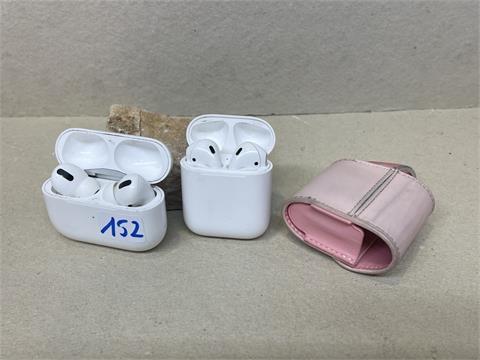 2 Apple AirPods