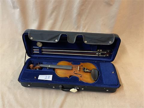 Geige im Geigenkasten